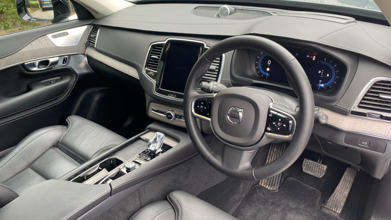 Volvo XC90 2.0 B5P Ultimate Dark 5dr AWD Geartronic Petrol Estate